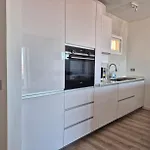 Sea View Modern אדחה