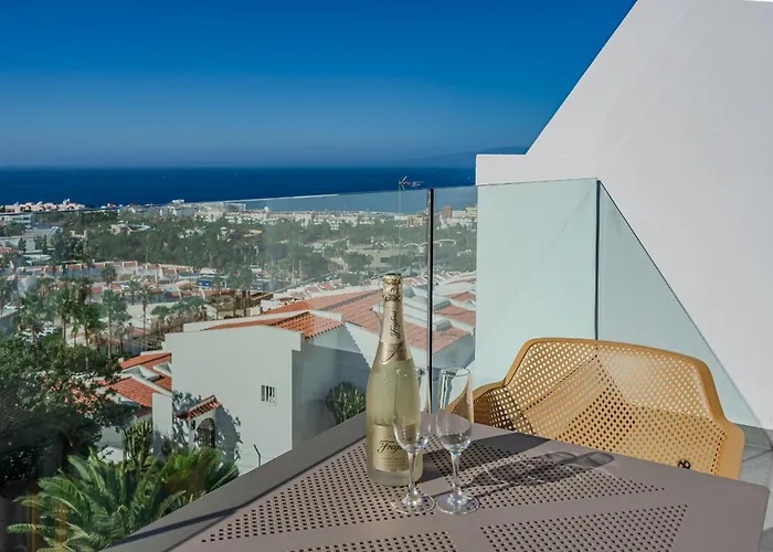 Modern new apartment in Costa Adeje *